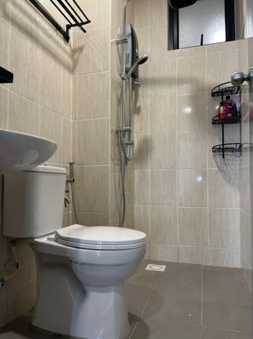 Attractive 3 Bedroom Condo With Pool-D Raudhah Homestay Kajang Exterior foto