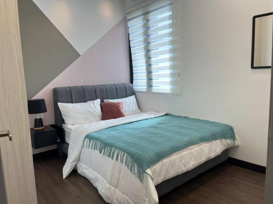 Attractive 3 Bedroom Condo With Pool-D Raudhah Homestay Kajang Exterior foto