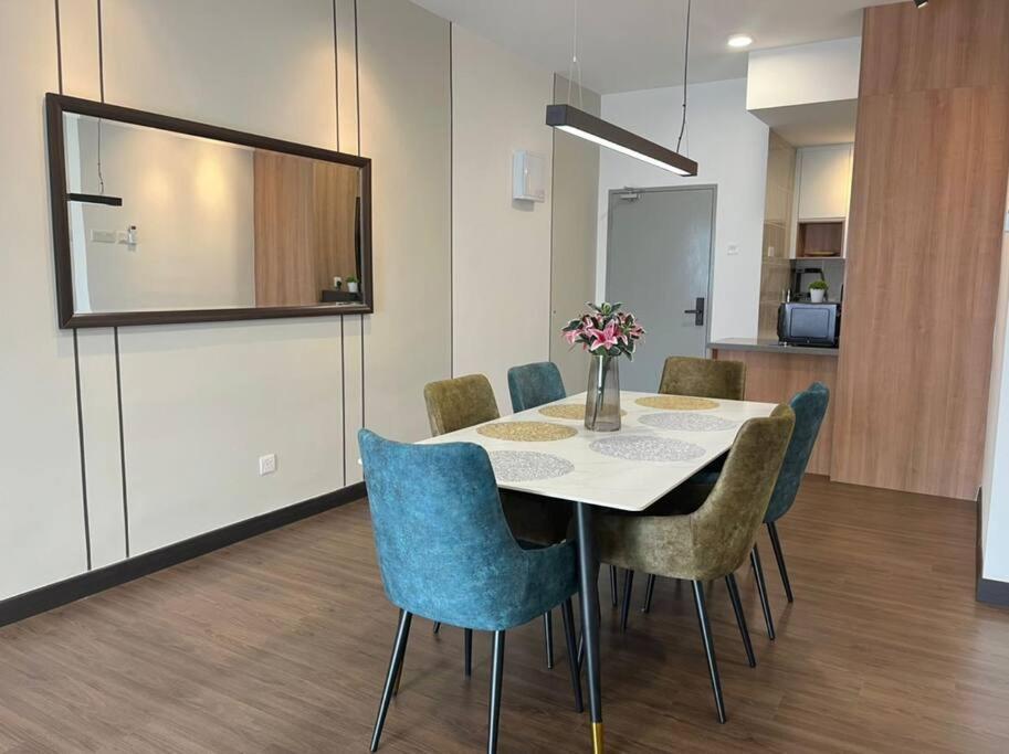 Attractive 3 Bedroom Condo With Pool-D Raudhah Homestay Kajang Exterior foto
